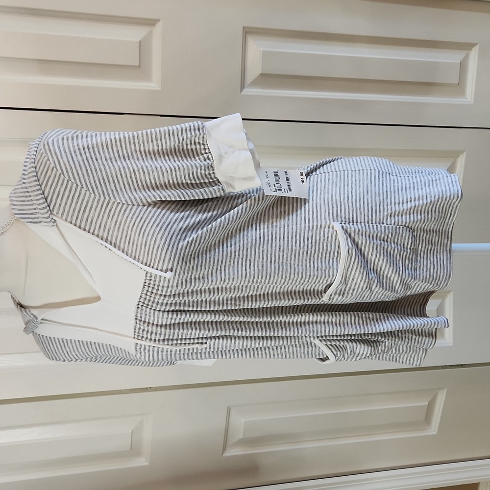 Ella Moss,  NWT,  Women's Top,  Gray and white Striped,  Size  Large - Picture 5 of 10